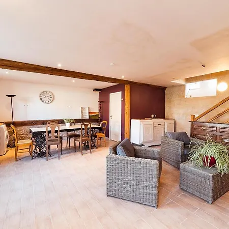 Grande Maison Calme, Piscine, Jardin Et Parking בית נופש Buchères