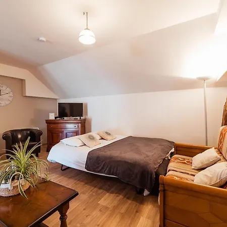 Grande Maison Calme, Piscine, Jardin Et Parking *