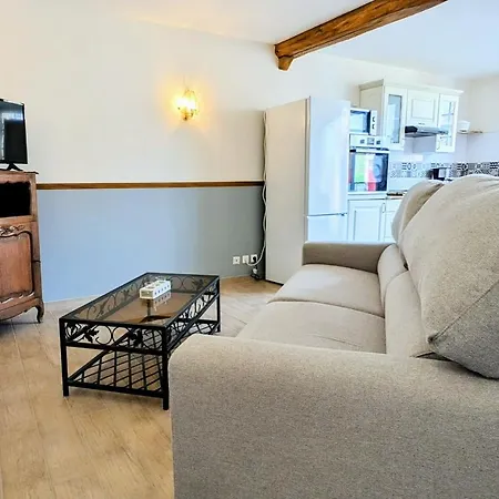 בית נופש Grande Maison Calme, Piscine, Jardin Et Parking
